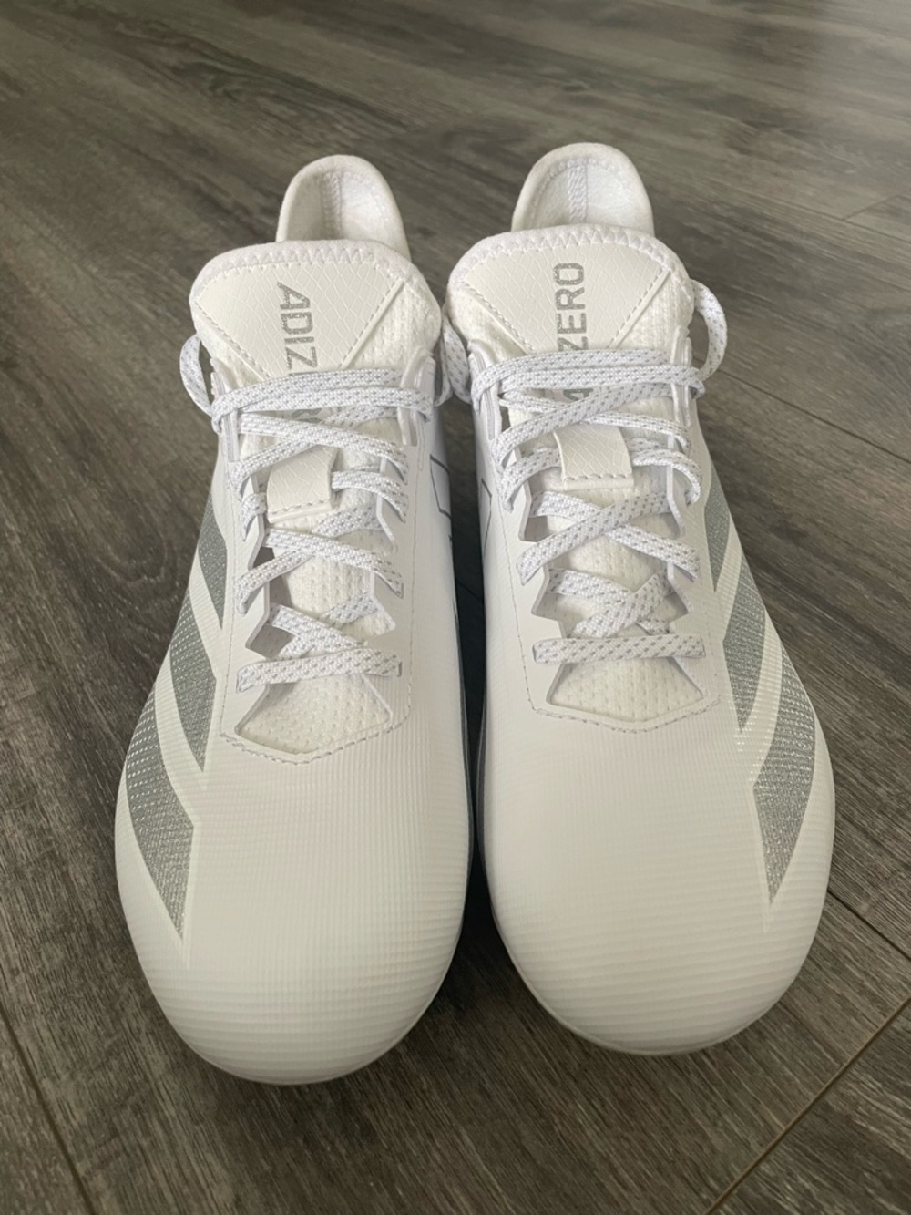 SOLD‼️adidas White Soccer Cleats with Silver Stripes - Picture 8 of 10